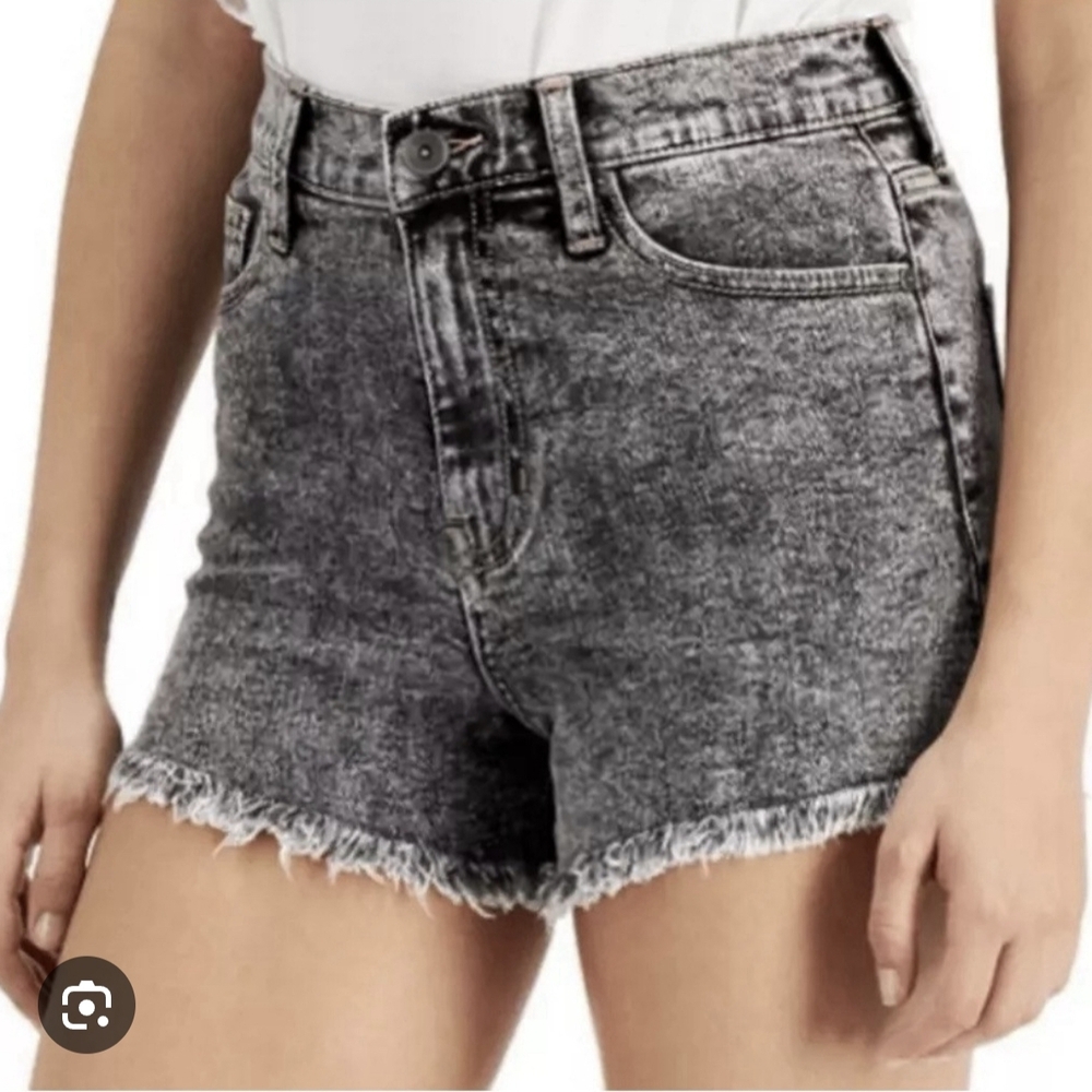 Kendall+KylieWomen's Gray Denim Shorts Sz.29